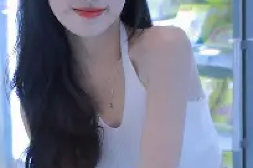 易易紫曝明星翻红后会耍大牌：红了之后就会耍大牌身边有很多